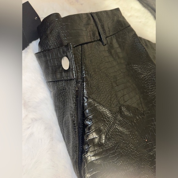 6/$15 Bundle Sale: NWT Fashion Nova Chic Moves Croc Faux Leather Pant 33 - Picture 3 of 6
